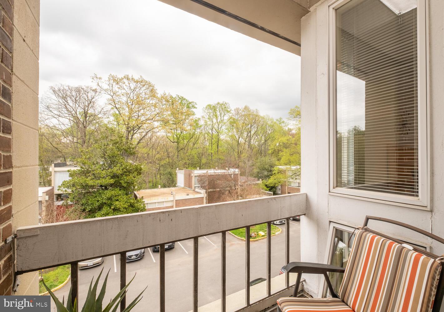 11579 Maple Ridge Road Reston, VA 20190 - Photo 17 of 37