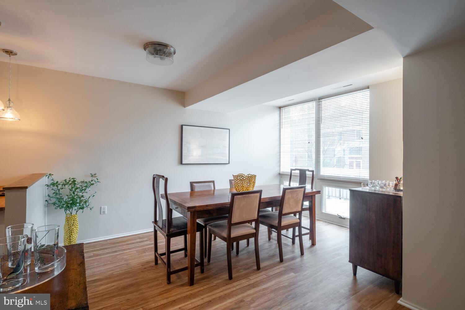 11579 Maple Ridge Road Reston, VA 20190 - Photo 3 of 37