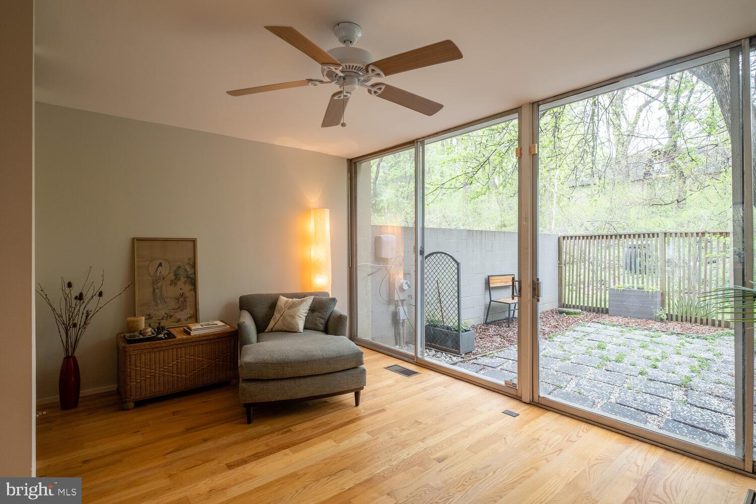 11579 Maple Ridge Road Reston, VA 20190 - Photo 21 of 37