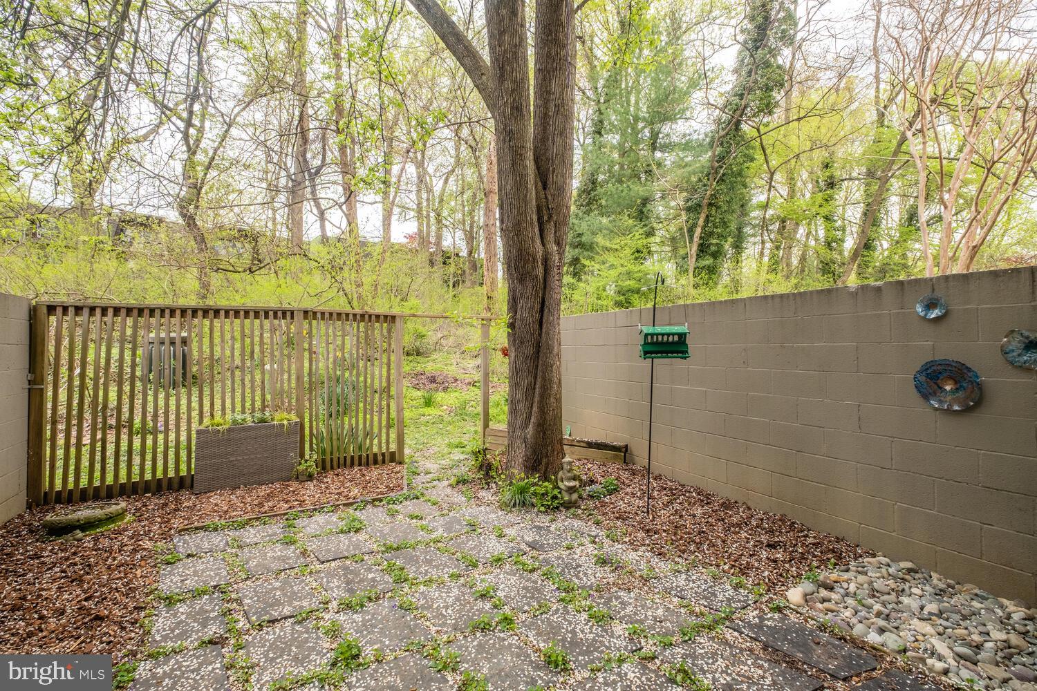 11579 Maple Ridge Road Reston, VA 20190 - Photo 23 of 37