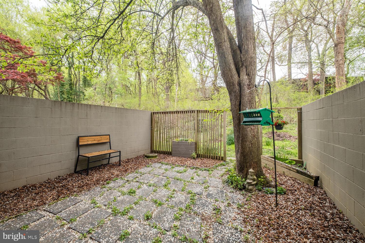 11579 Maple Ridge Road Reston, VA 20190 - Photo 24 of 37