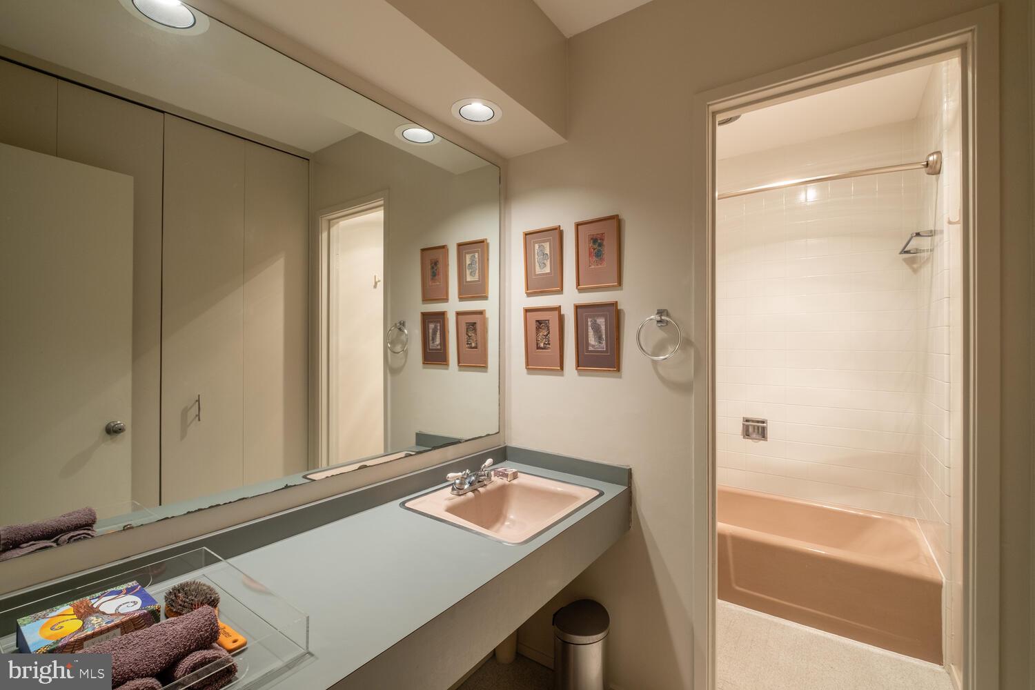 11579 Maple Ridge Road Reston, VA 20190 - Photo 29 of 37