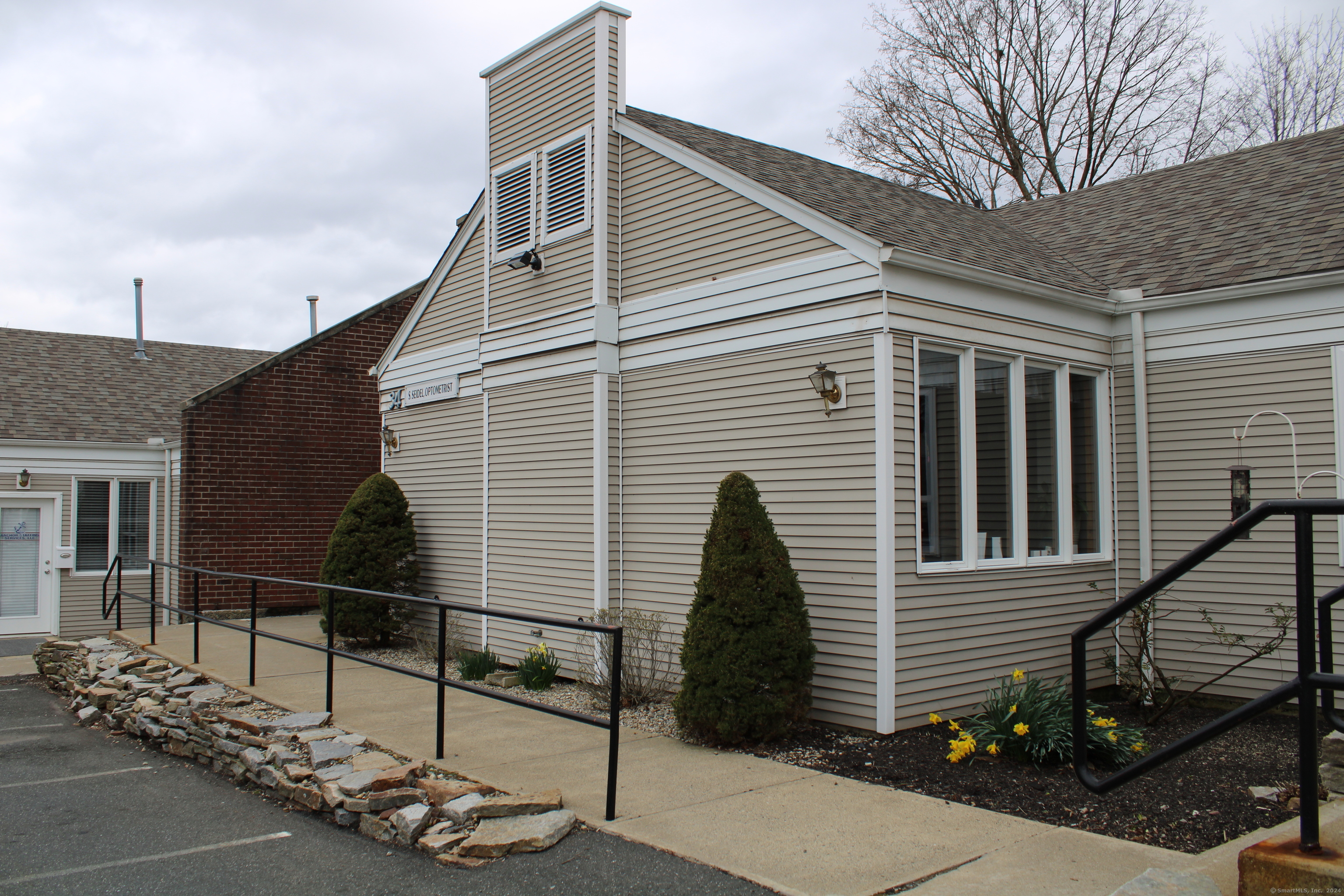 34 Main Street, Unit 34 Windsor Locks, CT 06096 - Photo 1 of 1 Condo unit #34