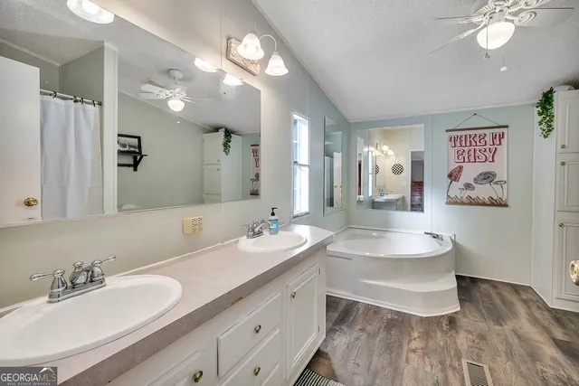 $199,900 | 19067 Highway 301, Folkston, GA 31537