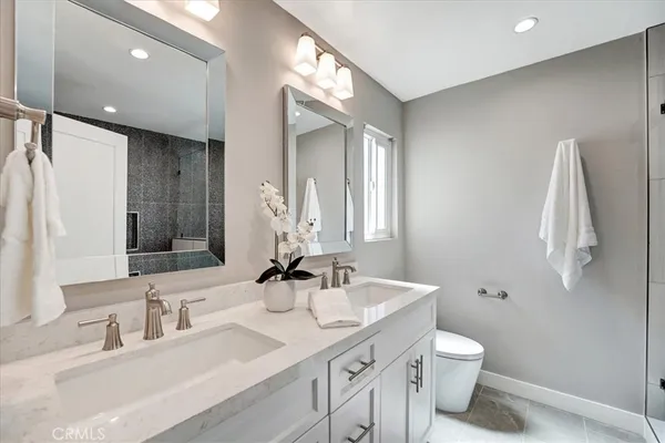 $7,000 | 5346 Tyrone Avenue, Sherman Oaks, CA 91401