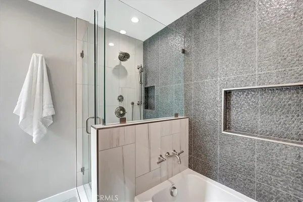 $7,000 | 5346 Tyrone Avenue, Sherman Oaks, CA 91401