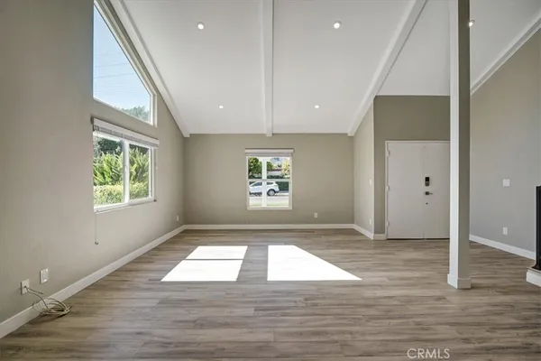 $7,000 | 5346 Tyrone Avenue, Sherman Oaks, CA 91401