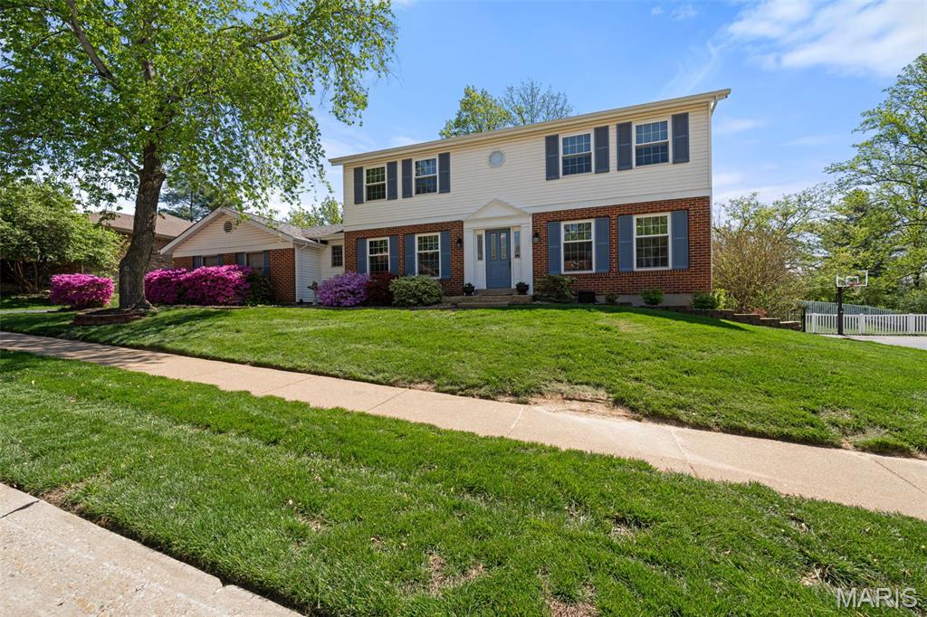 338 Branchport Drive Chesterfield, MO 63017 - Photo 2 of 36