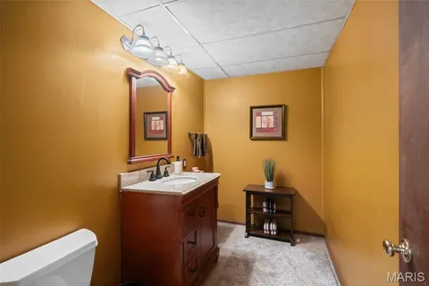 $630,000 | 338 Branchport Drive, Chesterfield, MO 63017