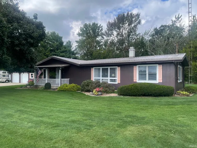 $344,900 | 724 Elm Road, Bremen, IN 46506