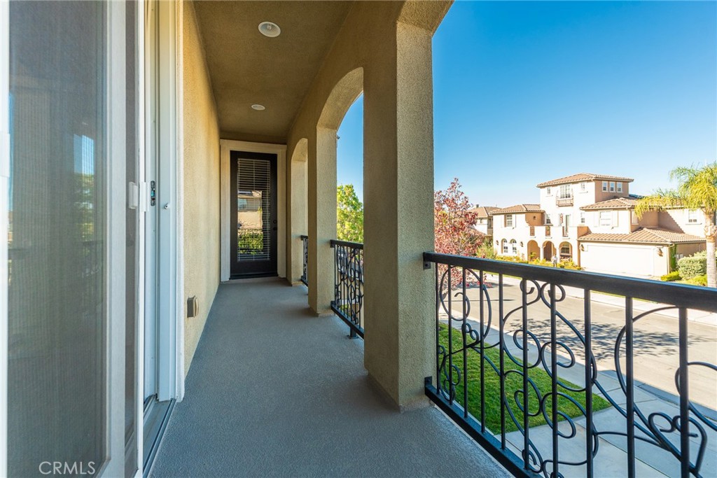 32437 Yosemite Lane Temecula, CA 92592 - Photo 4 of 63 a view of a balcony