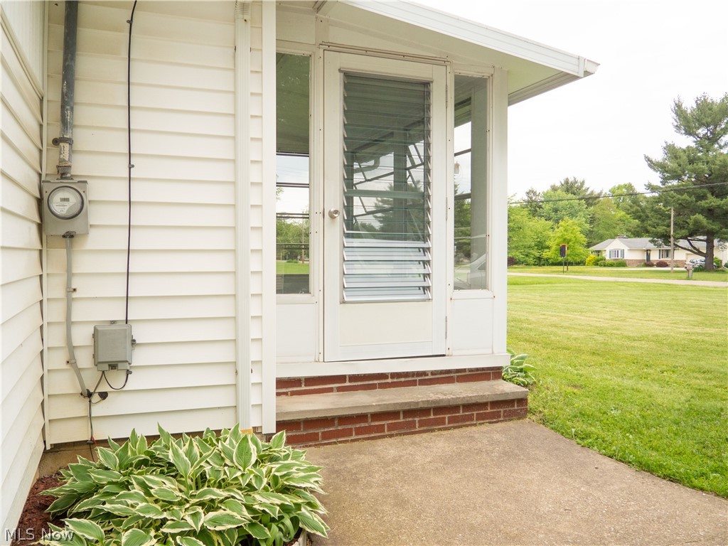 1700 Berna Road Akron, OH 44312 - Photo 2 of 14