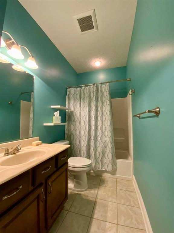 108 Harshaville Road Clinton, PA 15026 - Photo 25 of 48 Full bath