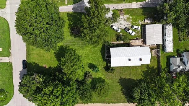 $250,000 | 509 Broad Street, Waverly, MO 64096