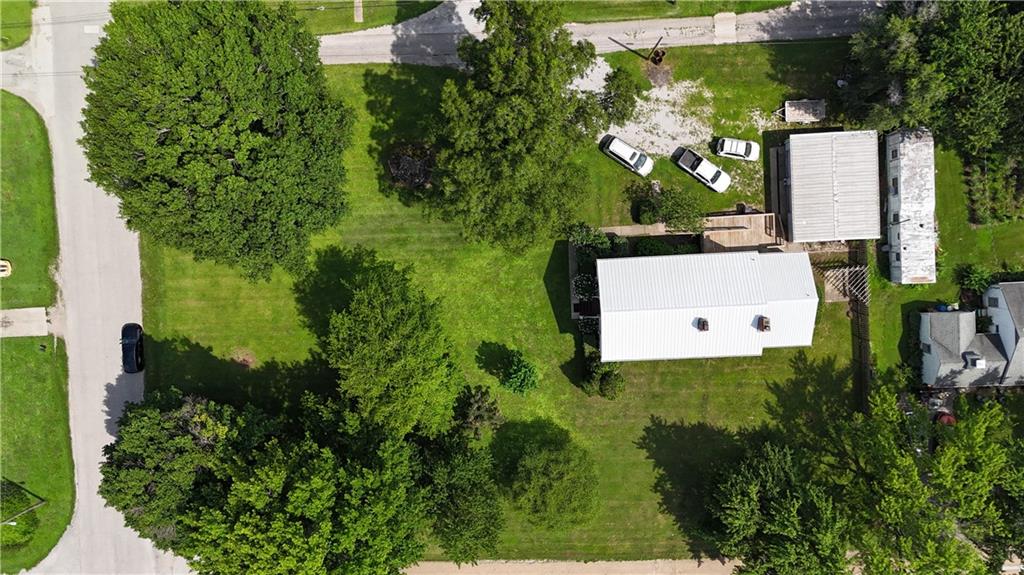 509 Broad Street Waverly, MO 64096 - Photo 9 of 53