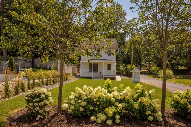 $1,275,000 | 18 James Street, Rhinecliff, NY 12574