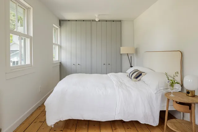 $1,275,000 | 18 James Street, Rhinecliff, NY 12574