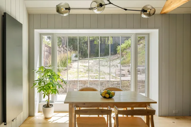 $1,275,000 | 18 James Street, Rhinecliff, NY 12574