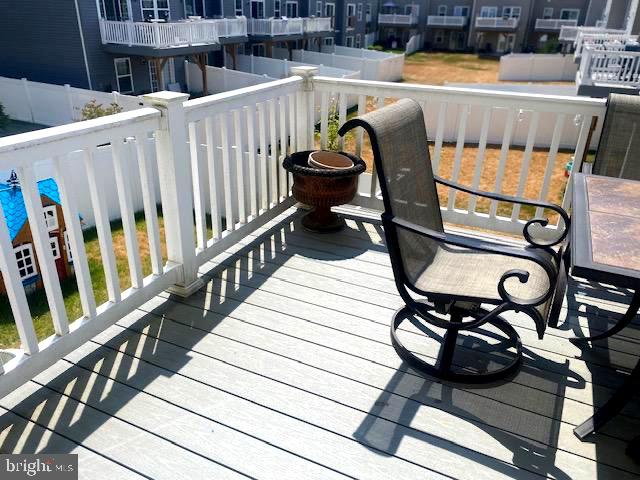 304 Pinnacle Place Sewell, NJ 08080 - Photo 11 of 41 Rear deck