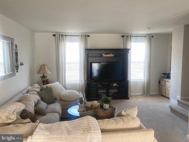 304 Pinnacle Place Sewell, NJ 08080 - Photo 13 of 41 Living room