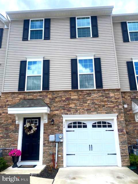 304 Pinnacle Place Sewell, NJ 08080 - Photo 2 of 41