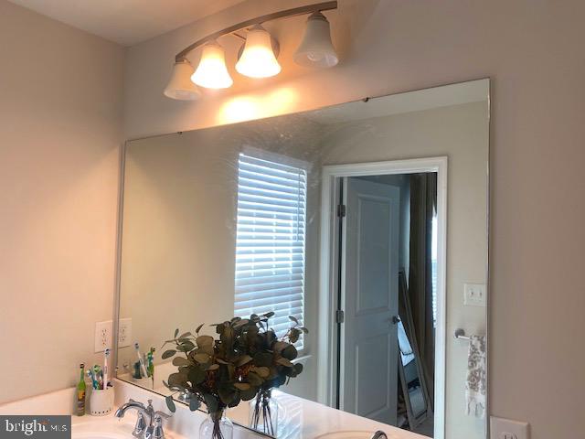 304 Pinnacle Place Sewell, NJ 08080 - Photo 27 of 41 Primary vanity mirror