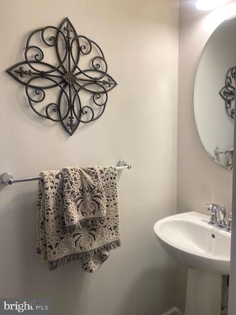 304 Pinnacle Place Sewell, NJ 08080 - Photo 40 of 41 First floor half bath