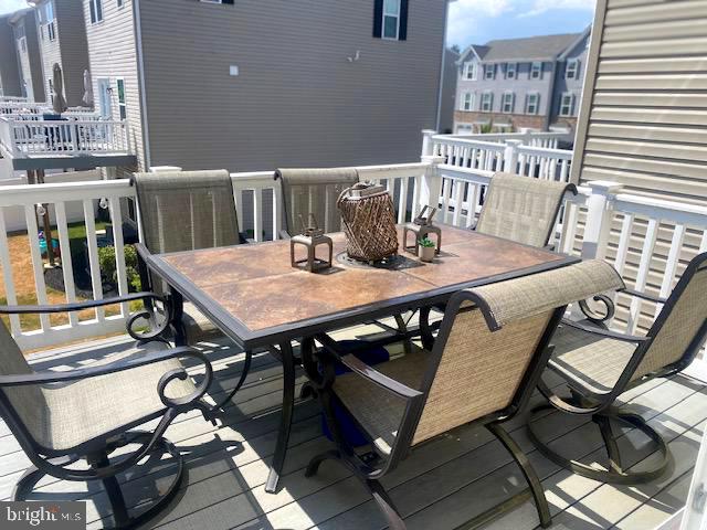 304 Pinnacle Place Sewell, NJ 08080 - Photo 10 of 41 Rear deck