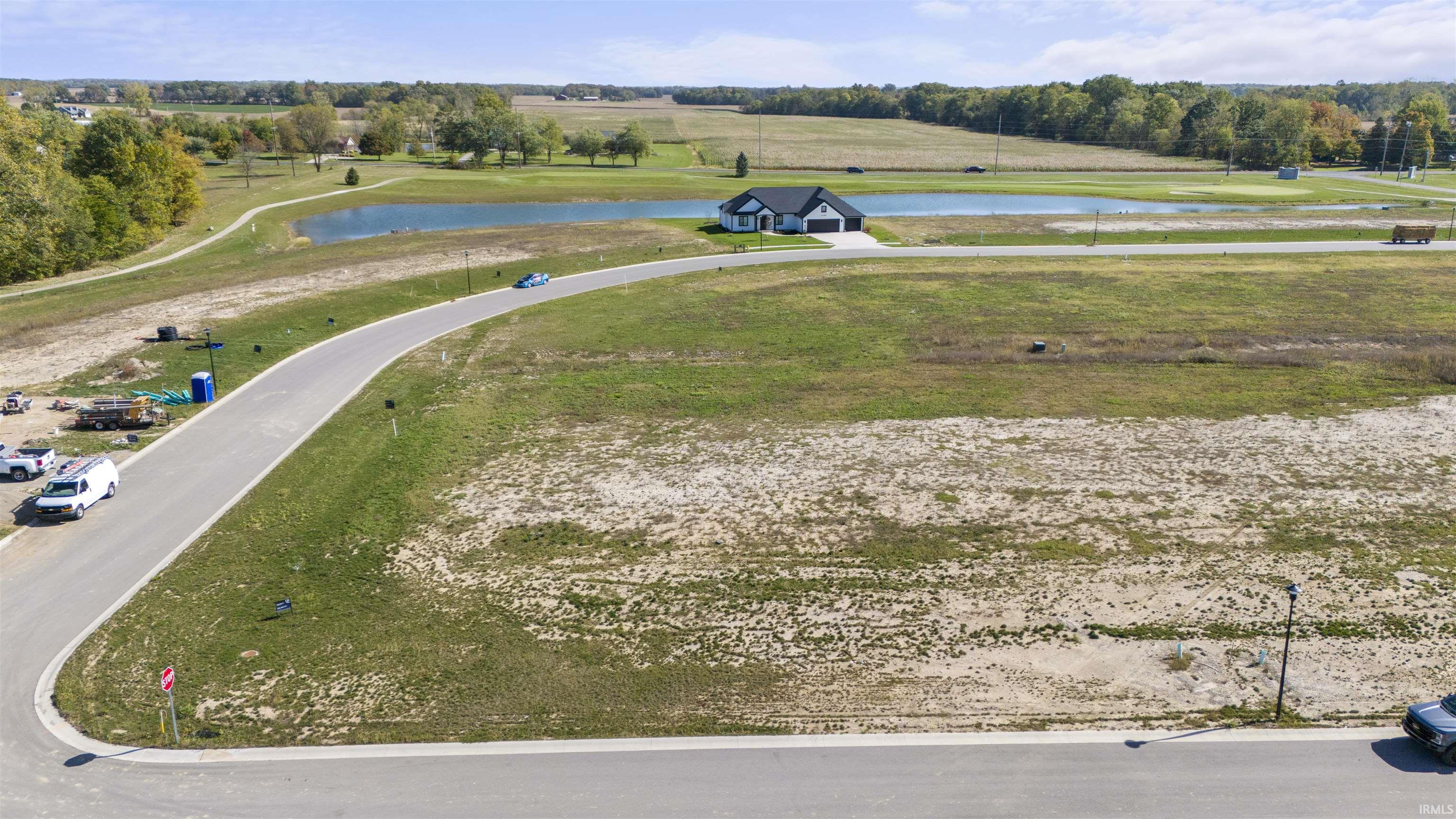 2054 Albatross Auburn, IN 46706 - Photo 2 of 6