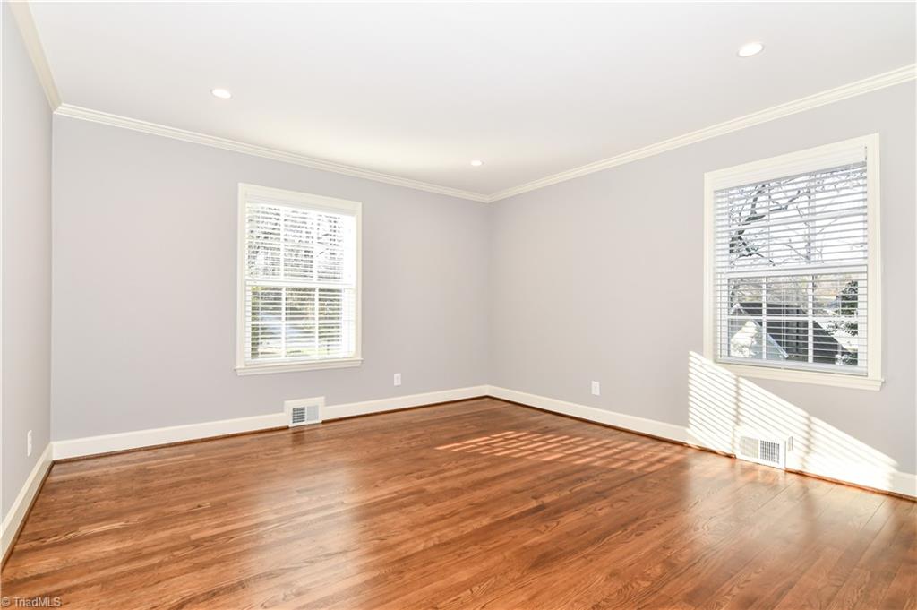 1906 Huntington Road Greensboro, NC 27408 - Photo 27 of 50 Gallery Image 27