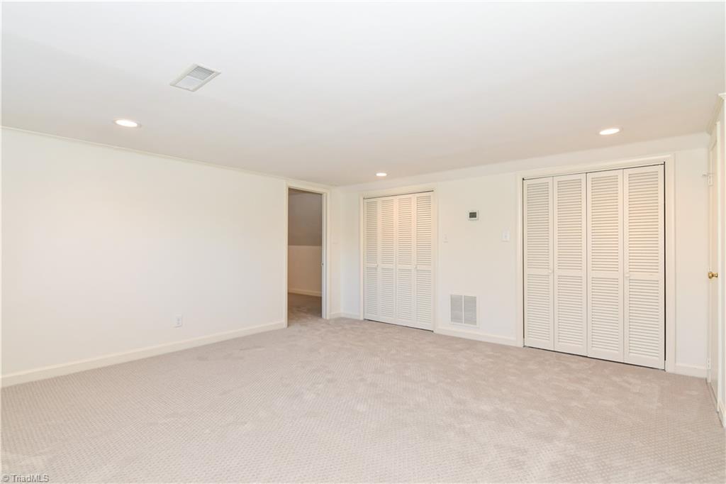 1906 Huntington Road Greensboro, NC 27408 - Photo 35 of 50 Gallery Image 35