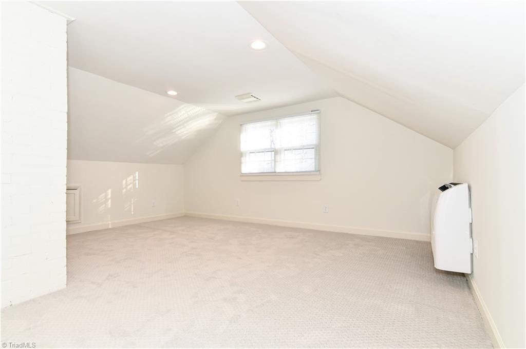1906 Huntington Road Greensboro, NC 27408 - Photo 36 of 50 Gallery Image 36