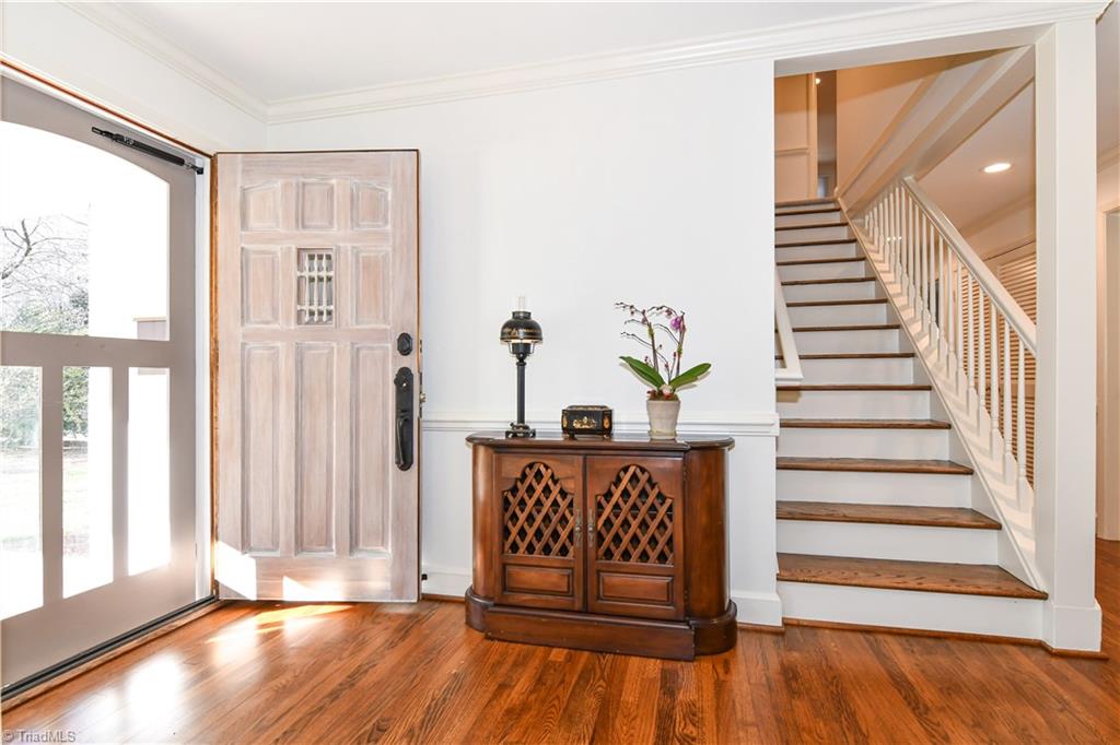 1906 Huntington Road Greensboro, NC 27408 - Photo 6 of 50 Gallery Image 6