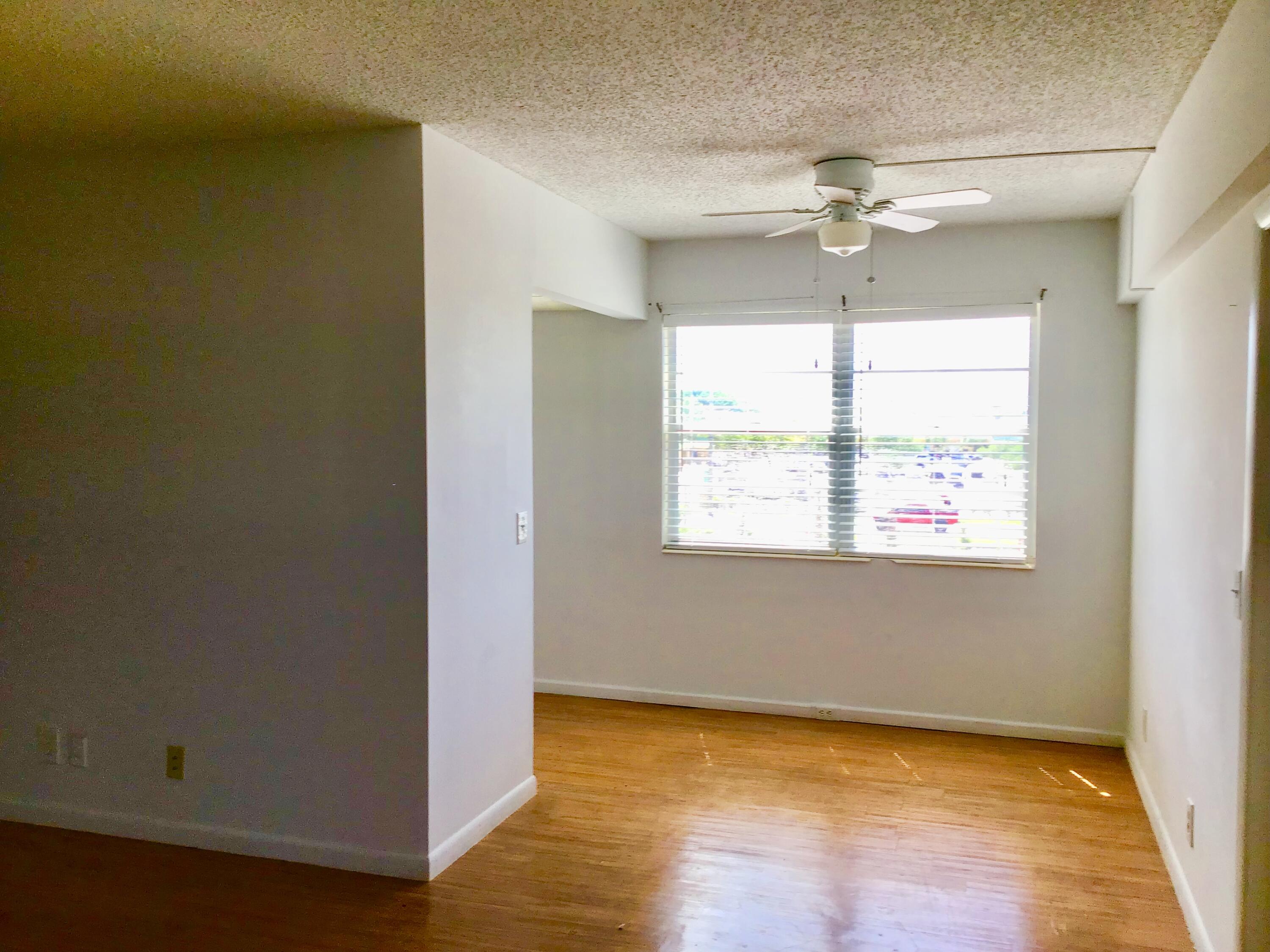 84 Brighton B Boca Raton, FL 33434 - Photo 13 of 41 0AD9ACB9-6A6A-4670-8AA3-019370E38472