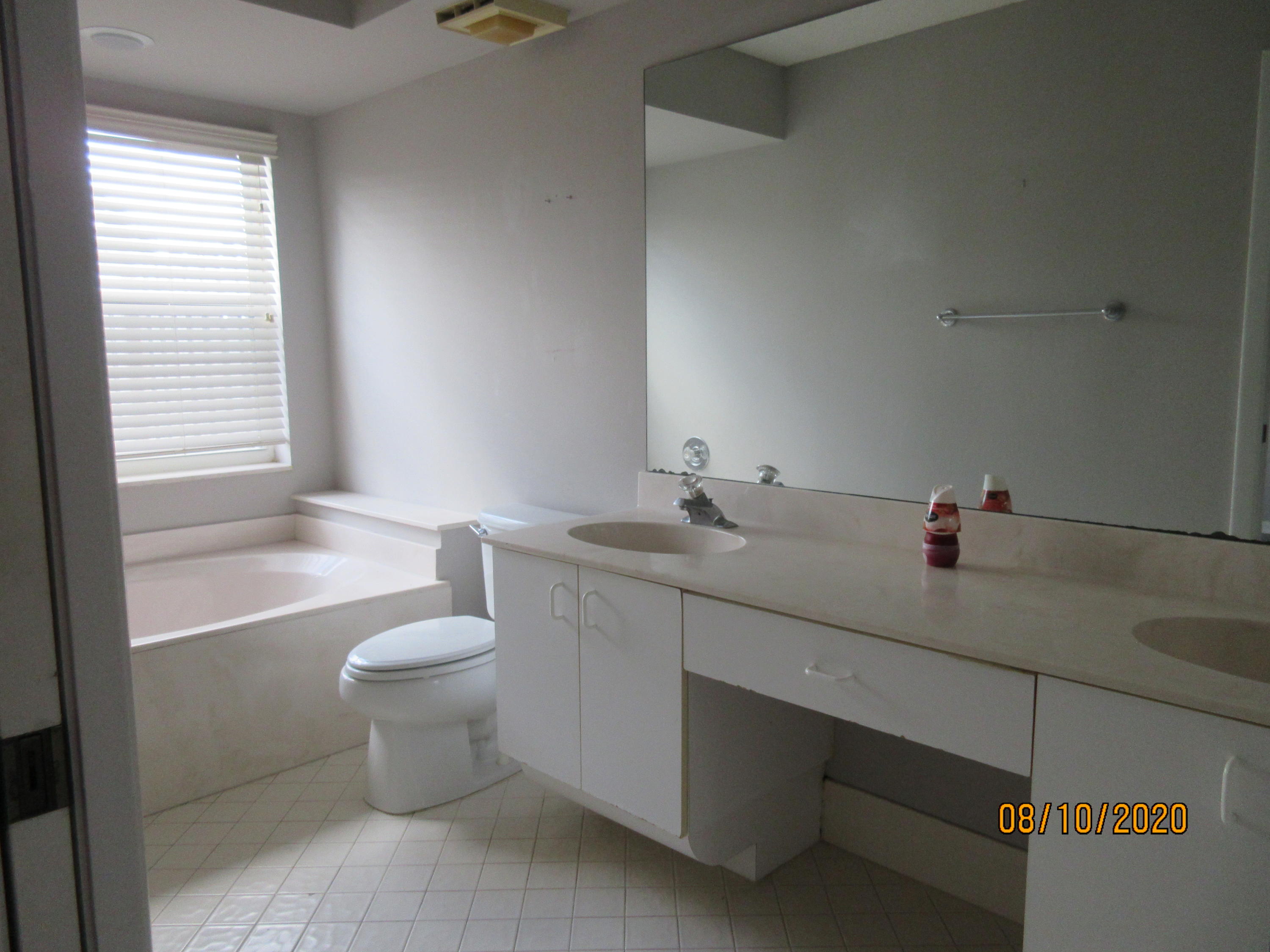 9620 Tavernier Drive Boca Raton, FL 33496 - Photo 9 of 15 IMG_9929