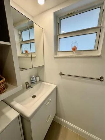 $2,400 | 1481 South Ocean Boulevard, Unit 124, Pompano Beach, FL 33062
