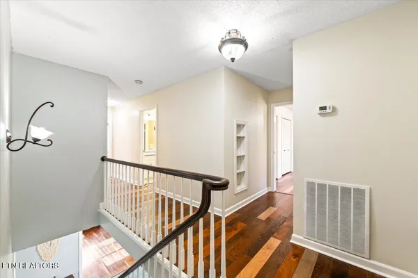 $830,000 | 203 Golf Hill Lane, La Follette, TN 37766
