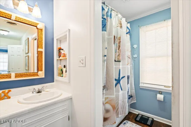 $850,000 | 203 Golf Hill Lane, La Follette, TN 37766