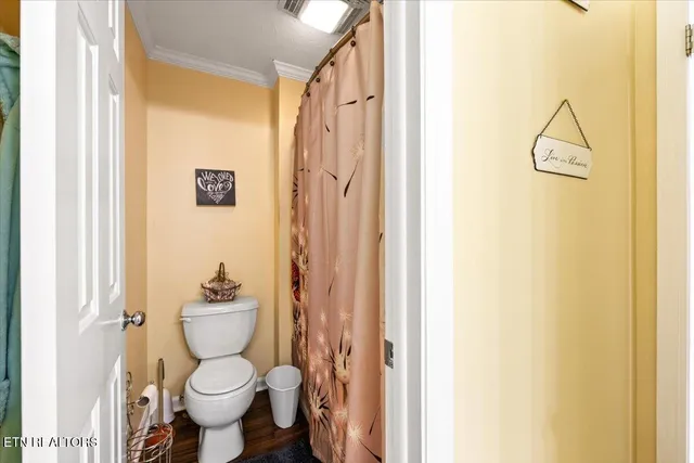 $850,000 | 203 Golf Hill Lane, La Follette, TN 37766