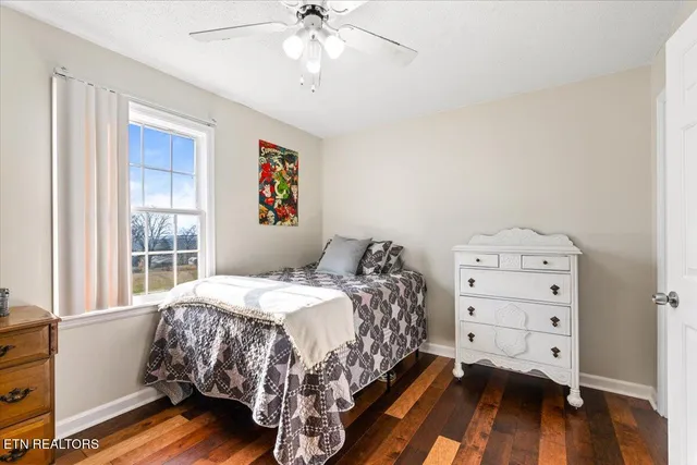 $850,000 | 203 Golf Hill Lane, La Follette, TN 37766