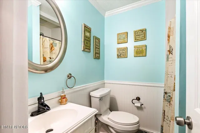 $850,000 | 203 Golf Hill Lane, La Follette, TN 37766