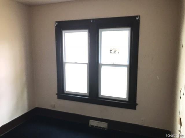 1802 Prospect Street Flint, MI 48504 - Photo 20 of 32 bed 2.jpeg