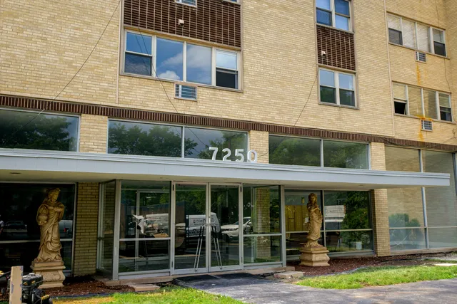 $1,495 | 7250 North Western Avenue, Unit 213, Chicago, IL 60645