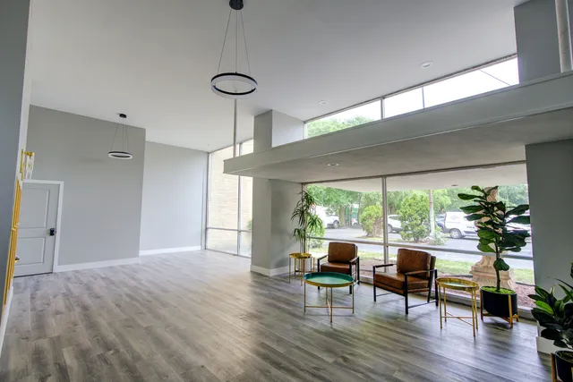 $1,495 | 7250 North Western Avenue, Unit 213, Chicago, IL 60645