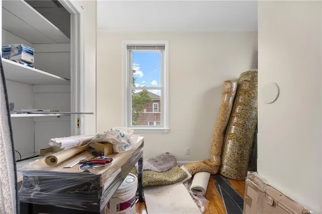 $999,000 | 3735 Oceanic Avenue | Seagate