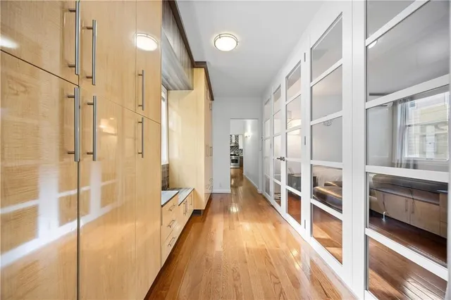 $999,000 | 3735 Oceanic Avenue | Seagate