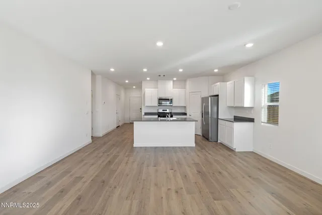 $2,600 | 4547 Mifflin Street, Fernley, NV 89408