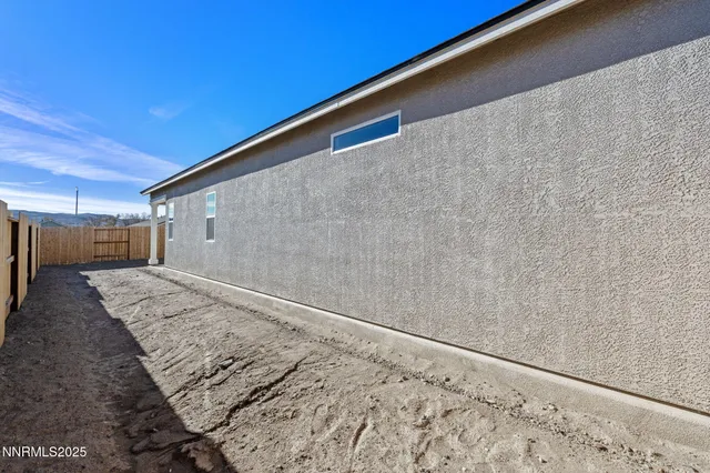 $2,600 | 4547 Mifflin Street, Fernley, NV 89408