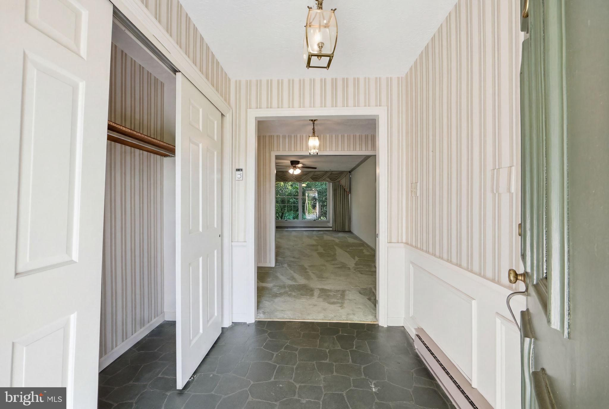 2285 Jones Road Winchester, VA 22602 - Photo 7 of 45