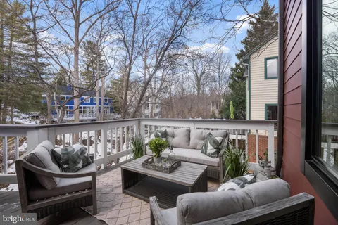 $1,800,000 | 3015 Oregon Knolls Drive Northwest, Washington, DC 20015